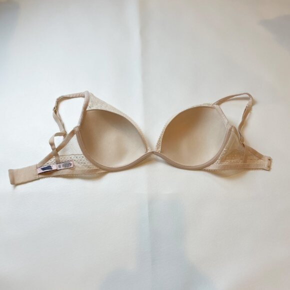 NWOT Victoria's Secret Bra 32DDD Incredible Plunge Beige Lace B1447 - Picture 6 of 9